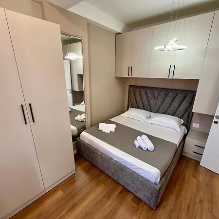 Center Cozy Apartment Tirana
